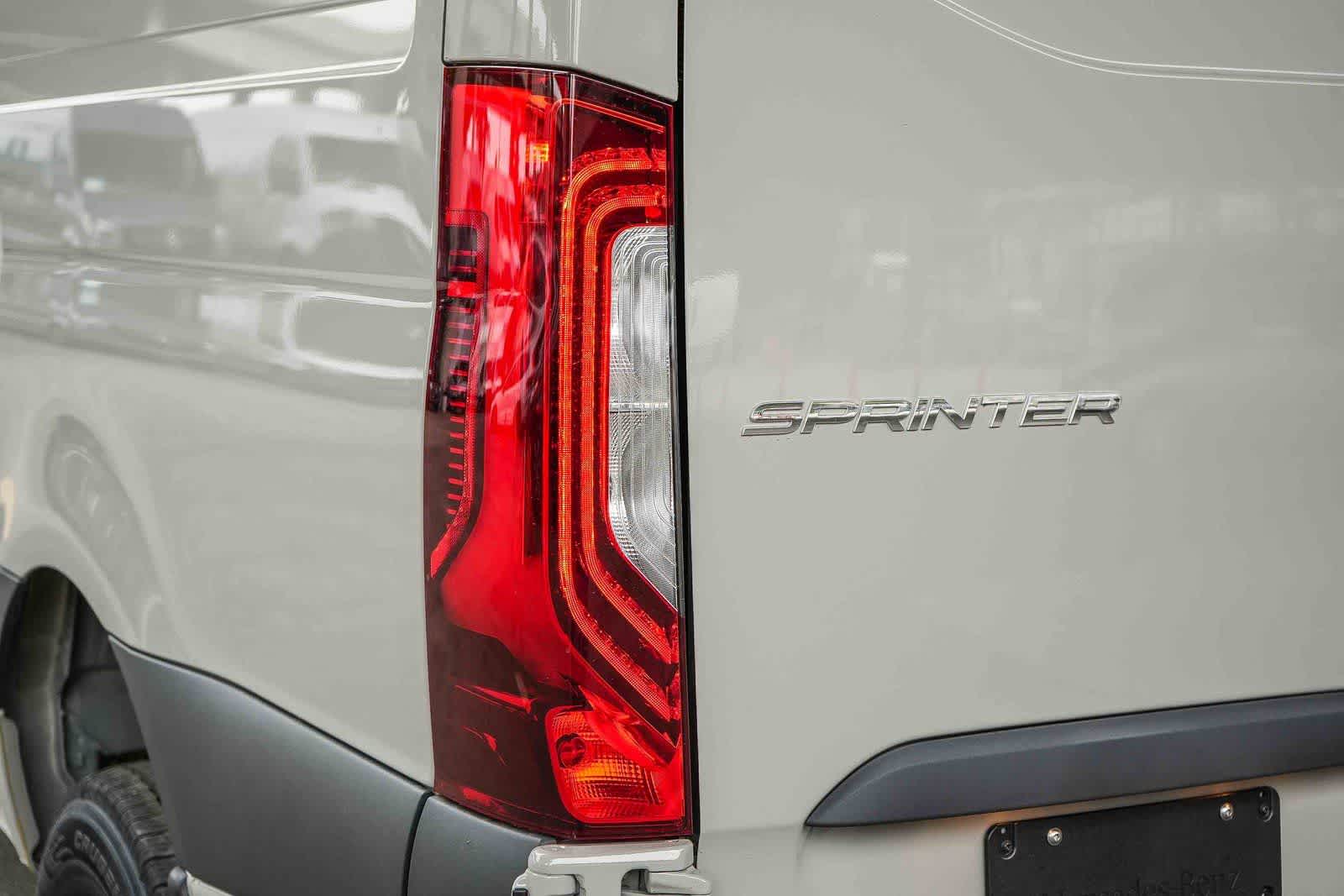 Thumbnail: 2026 Mercedes-Benz Sprinter - 9