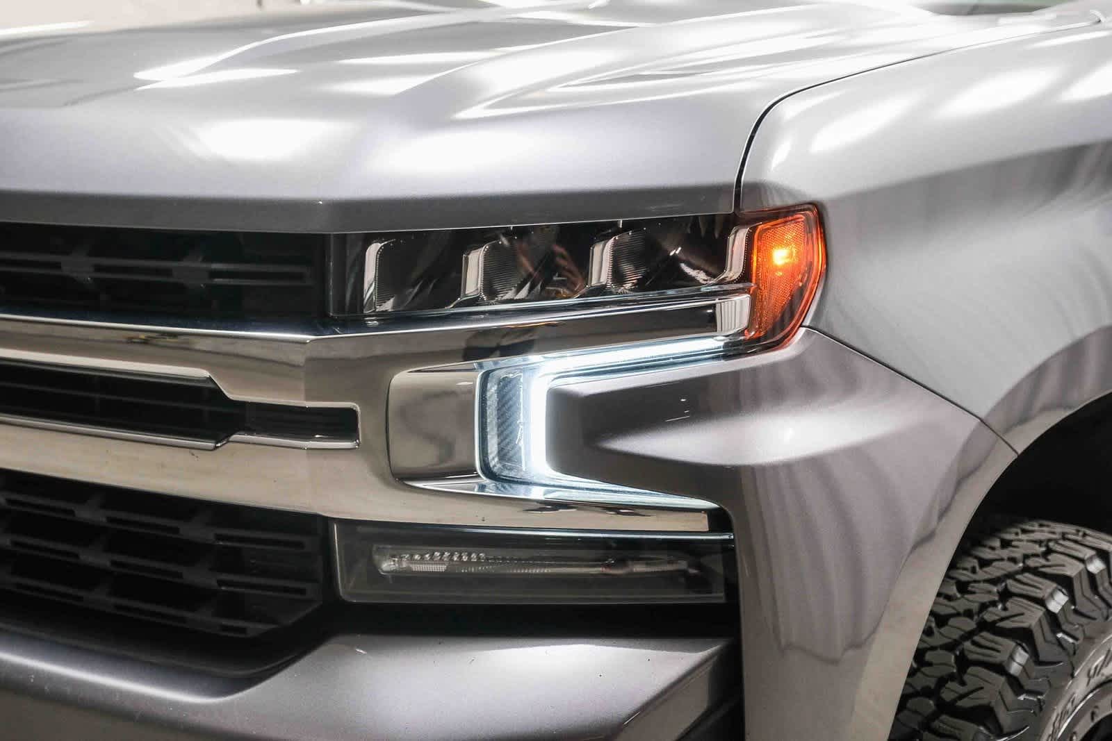 Thumbnail: 2020 Chevrolet Silverado 1500 - 4