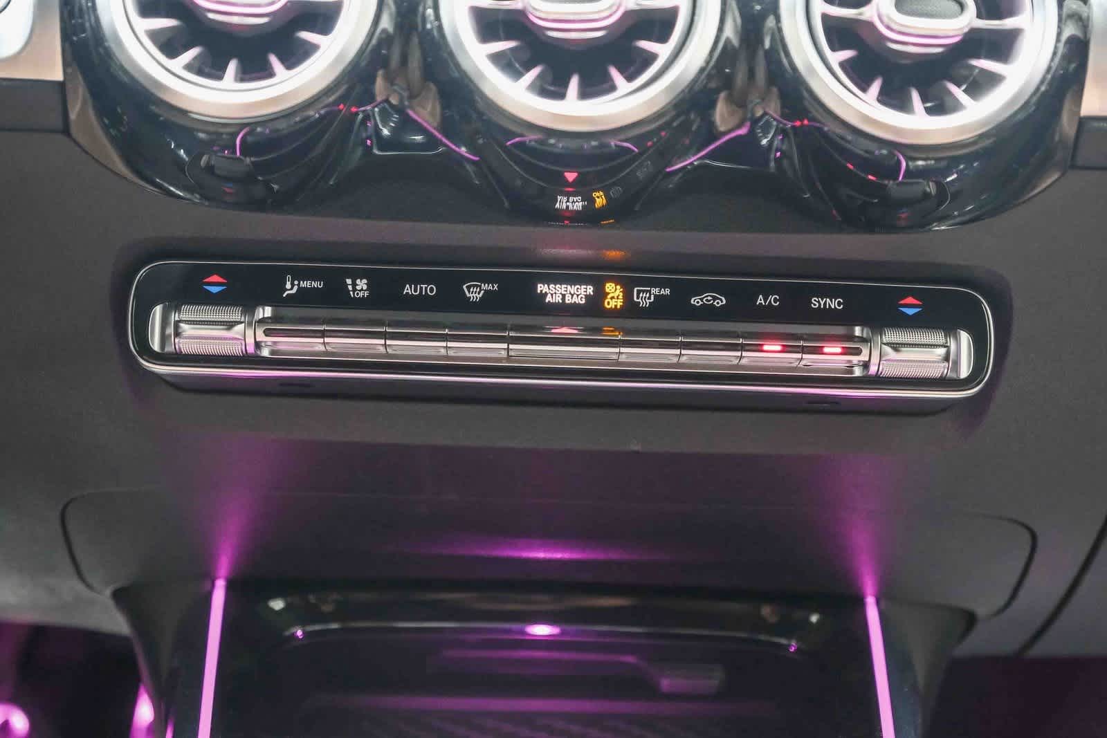 Thumbnail: 2021 Mercedes-Benz GLB - 15