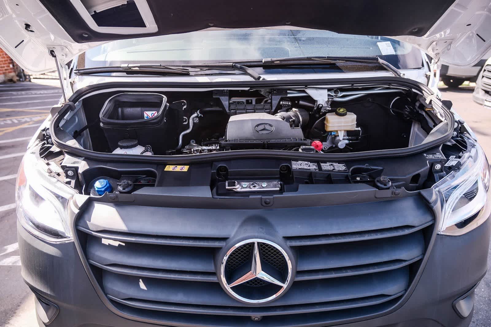 Thumbnail: 2024 Mercedes-Benz Sprinter - 29