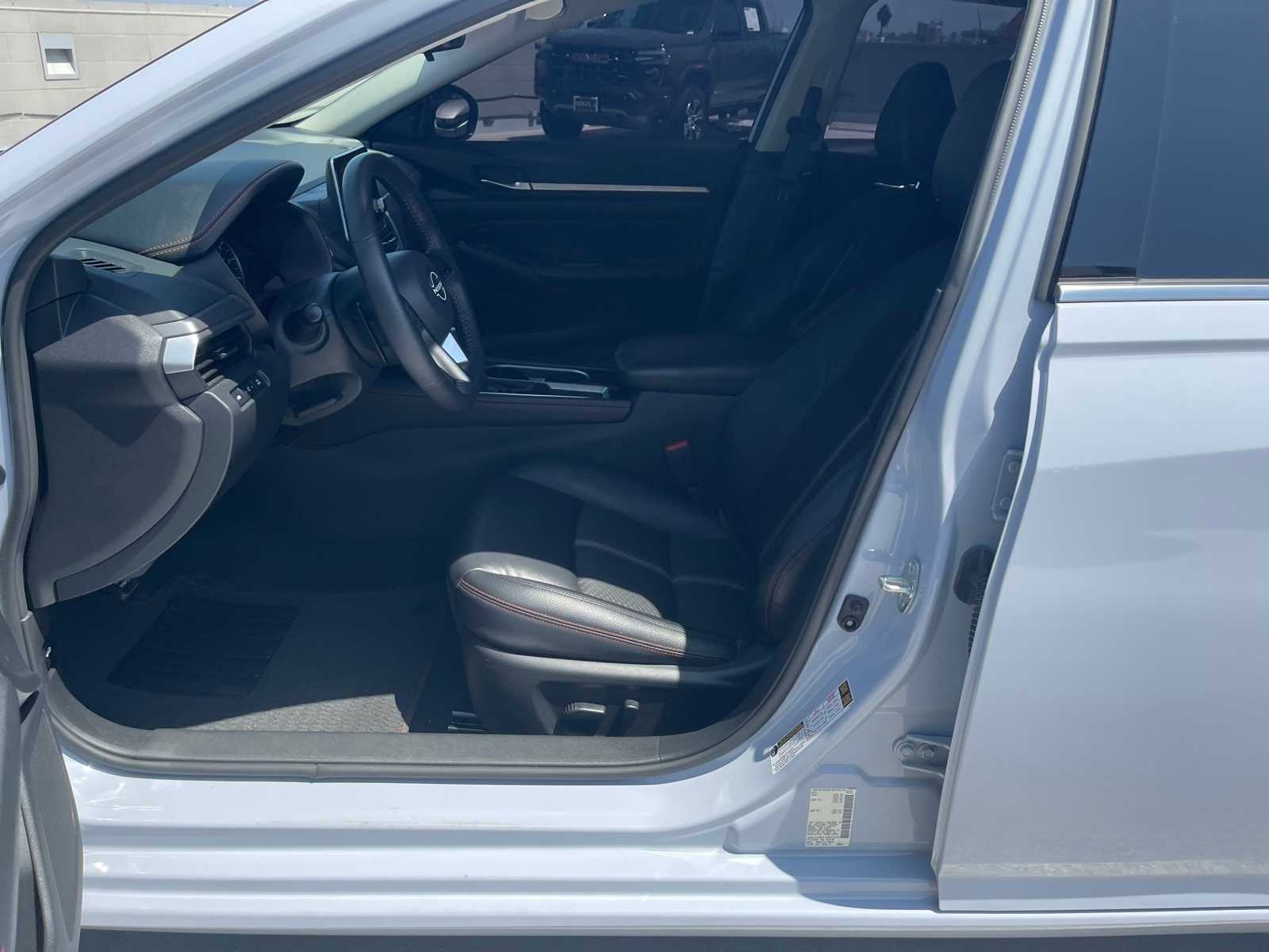 Thumbnail: 2023 Nissan Altima - 5