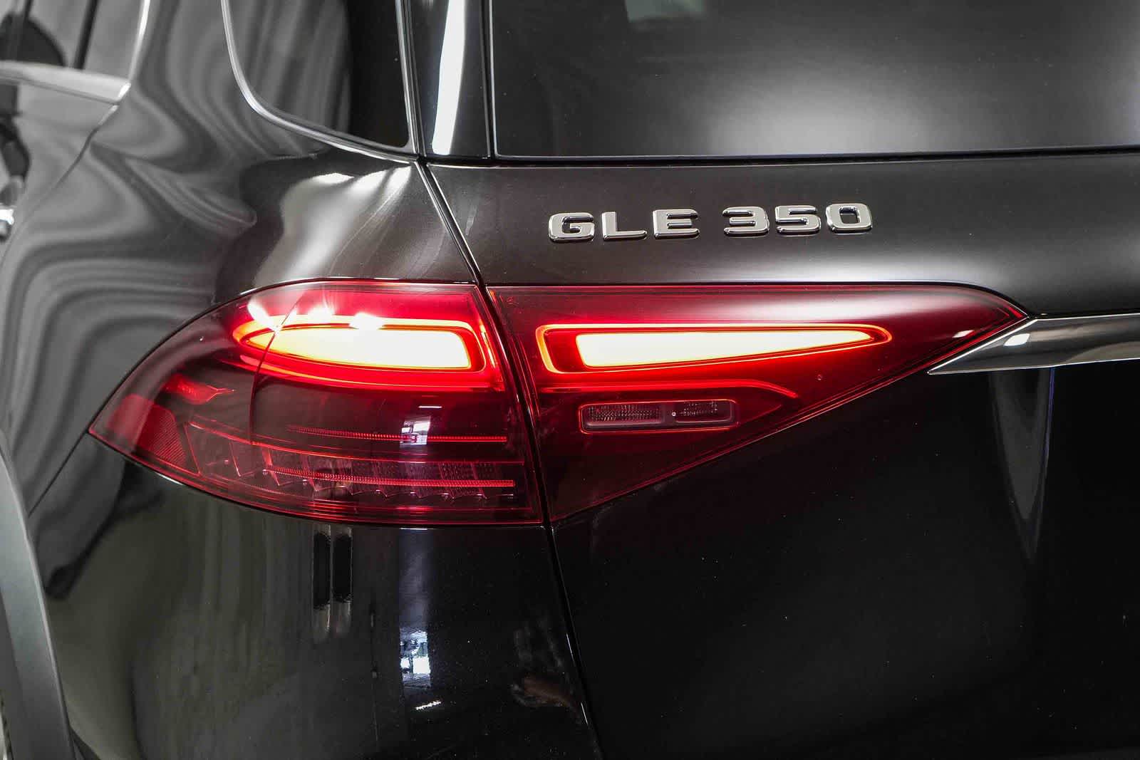 Thumbnail: 2026 Mercedes-Benz GLE - 9