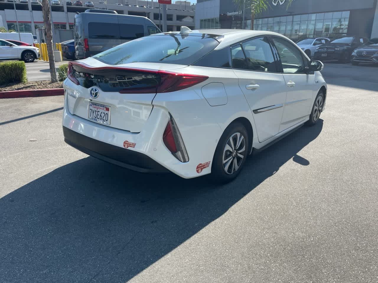 Thumbnail: 2017 Toyota Prius Prime - 3