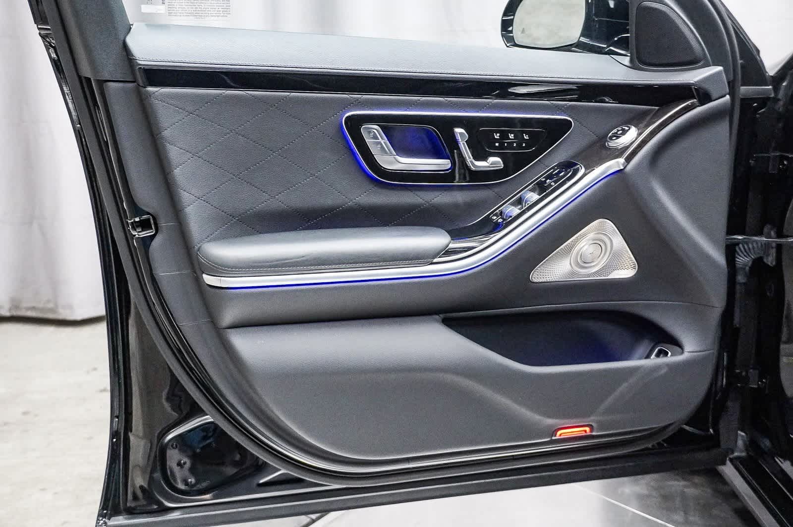 Thumbnail: 2022 Mercedes-Benz S-Class - 21