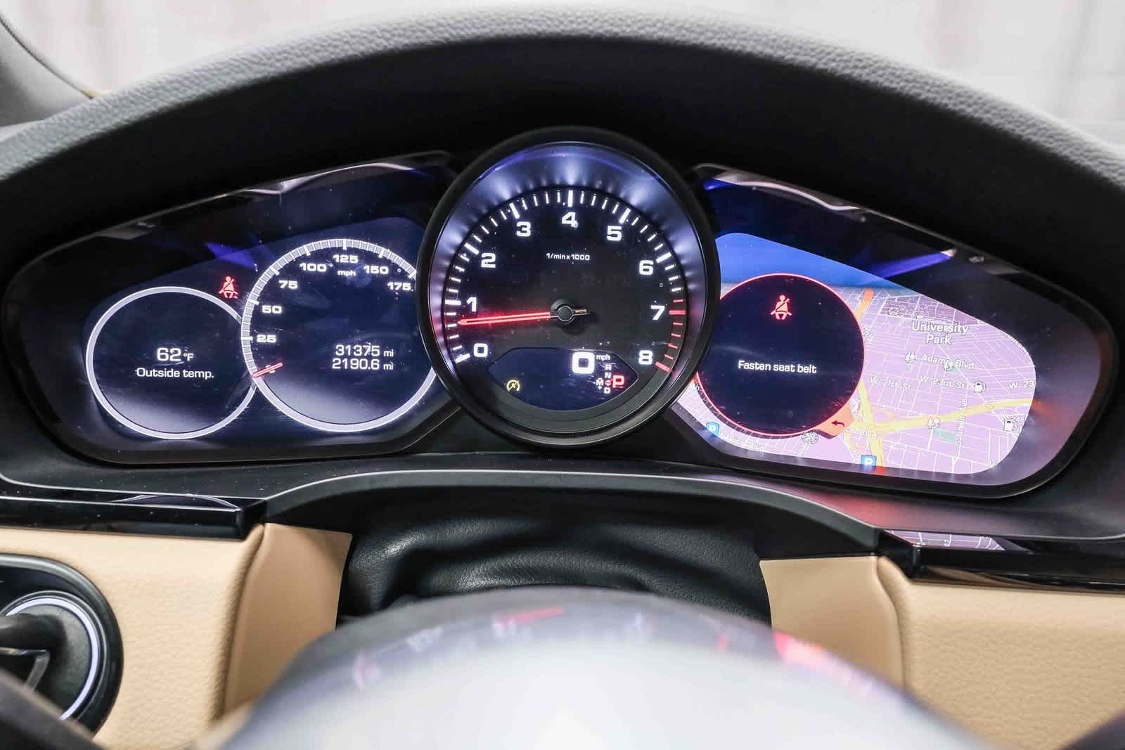 Thumbnail: 2020 Porsche Cayenne - 25