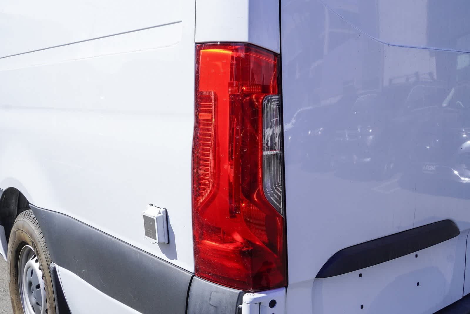 Thumbnail: 2019 Mercedes-Benz Sprinter - 6