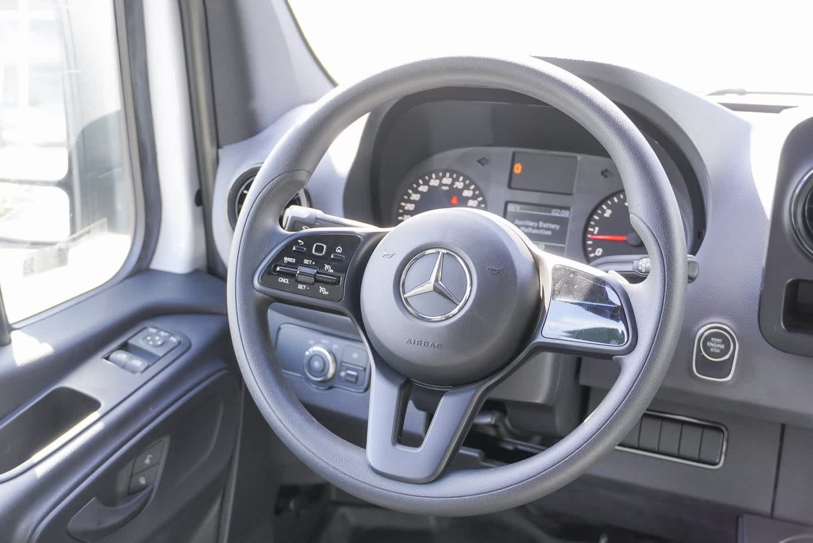 Thumbnail: 2019 Mercedes-Benz Sprinter - 17