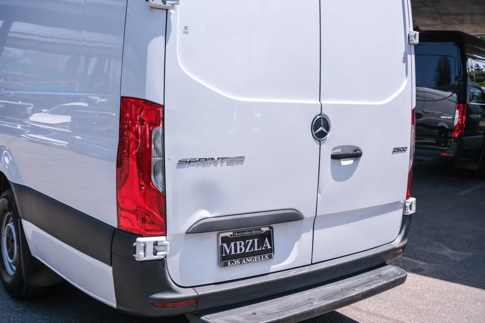 Thumbnail: 2022 Mercedes-Benz Sprinter - 8