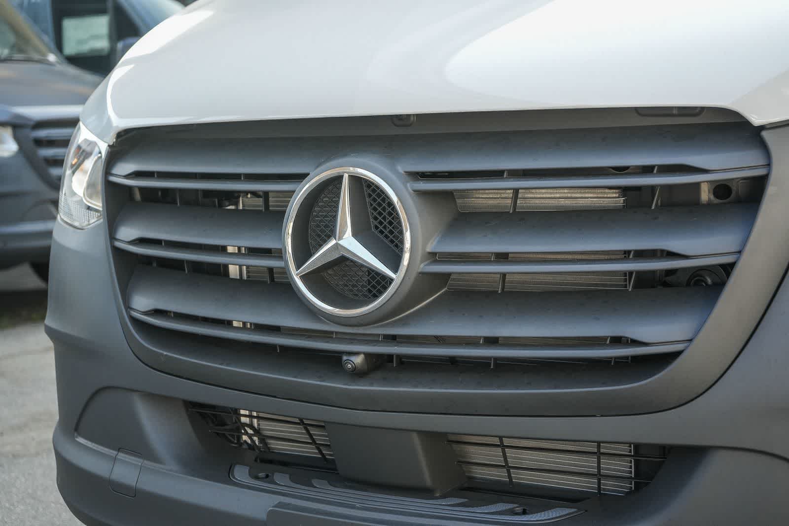 Thumbnail: 2026 Mercedes-Benz Sprinter - 6