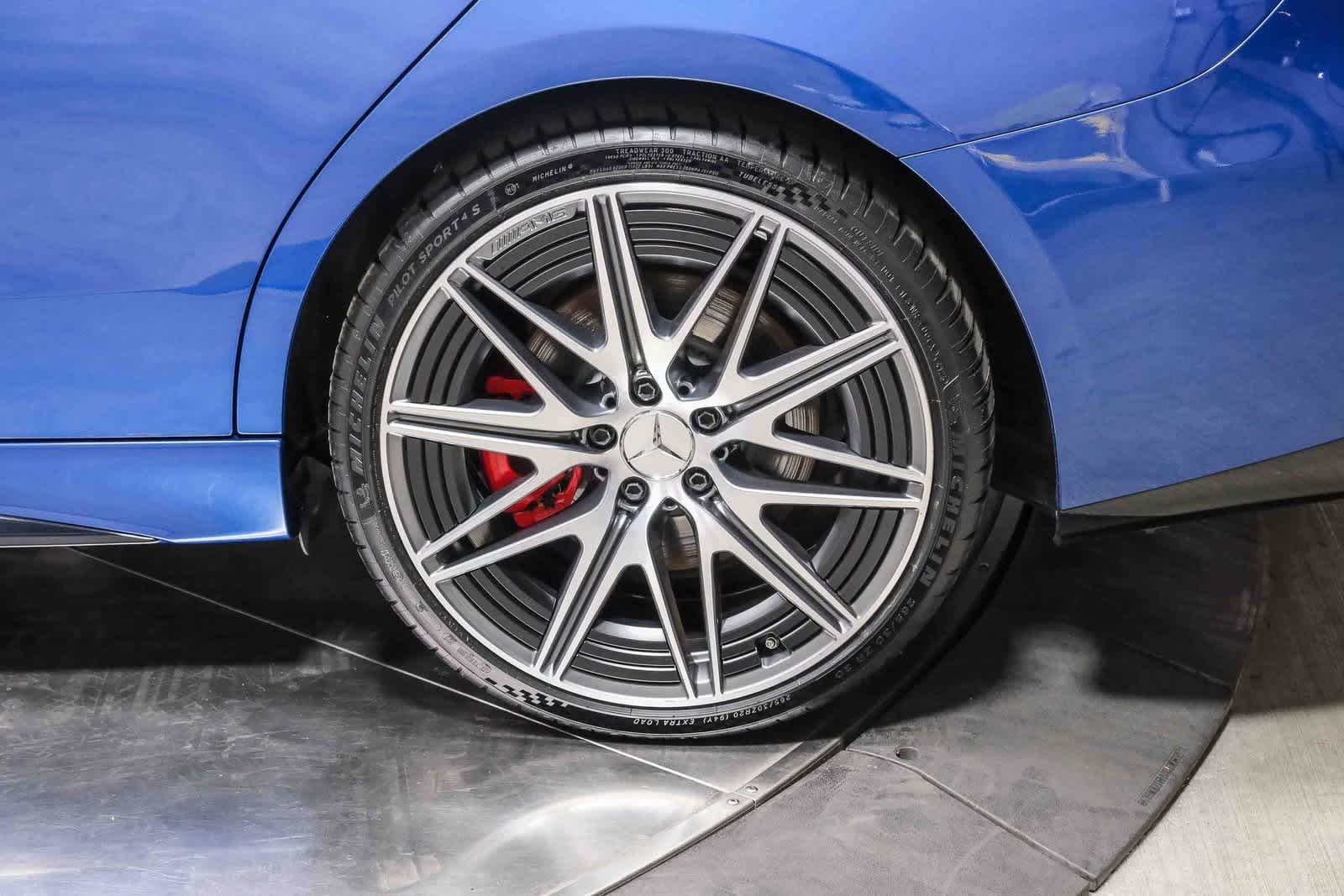 Thumbnail: 2025 Mercedes-Benz C-Class - 8