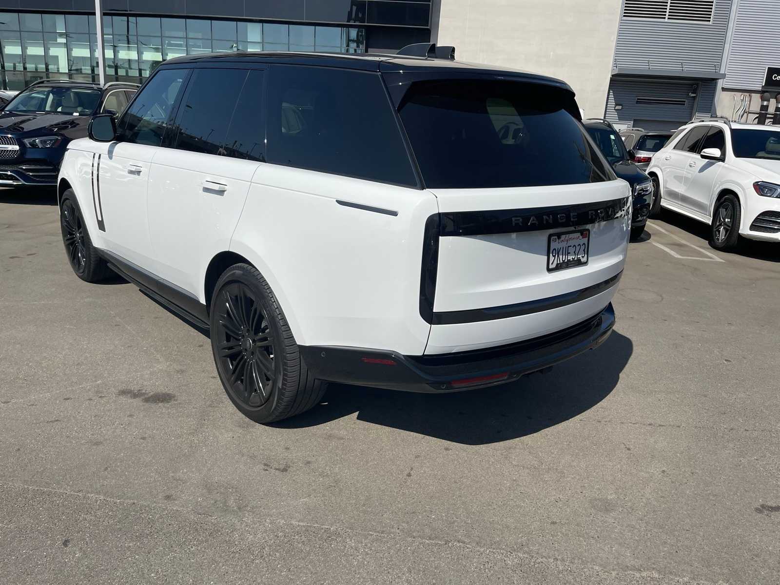 Thumbnail: 2024 Land Rover Range Rover - 4