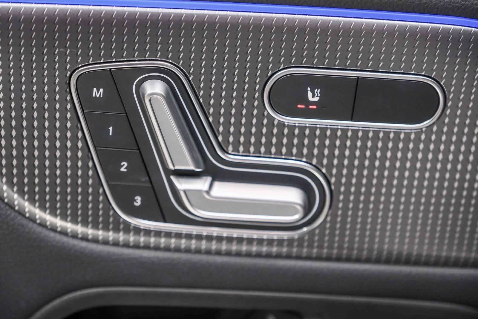 Thumbnail: 2023 Mercedes-Benz GLA - 25