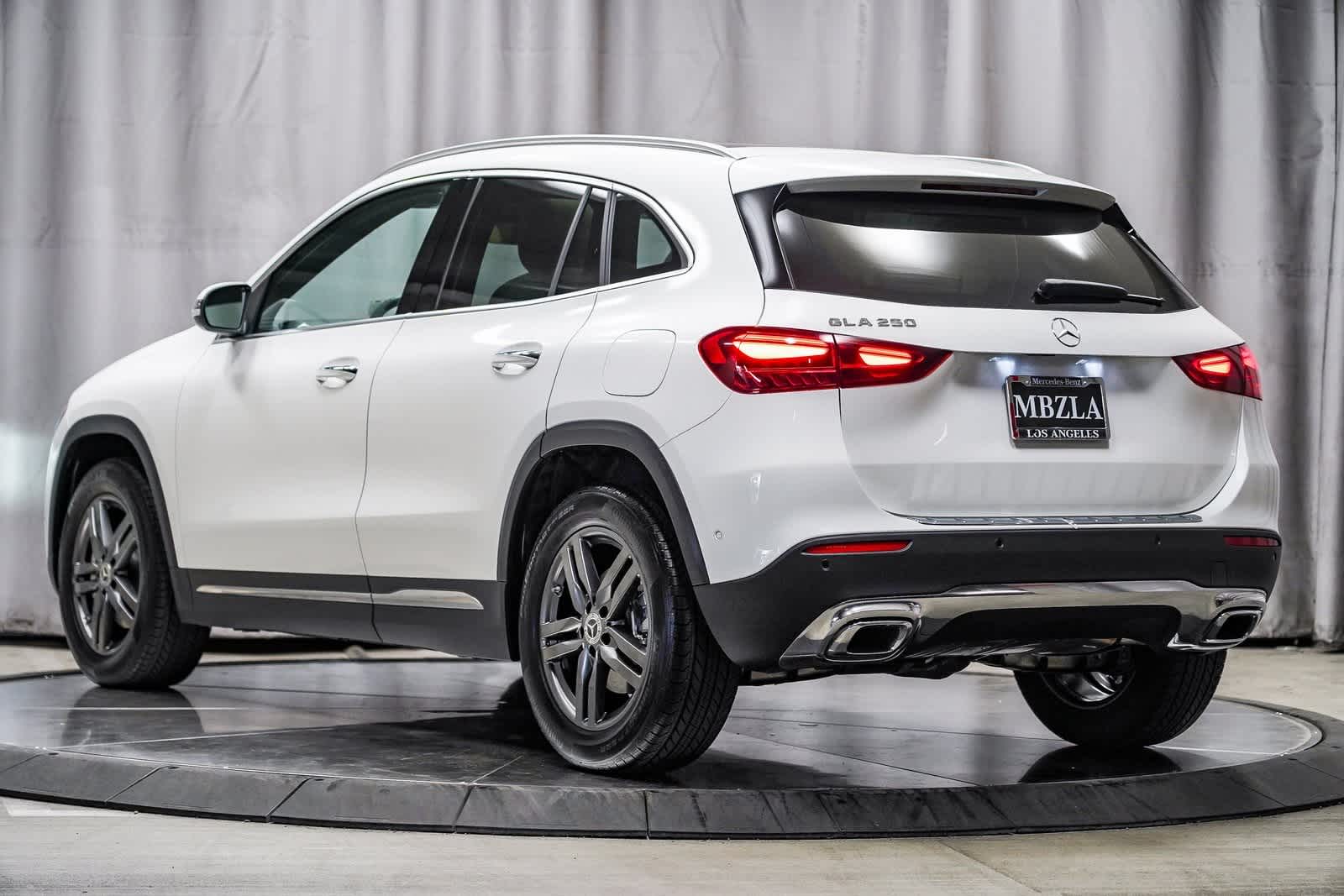 Thumbnail: 2025 Mercedes-Benz GLA - 2