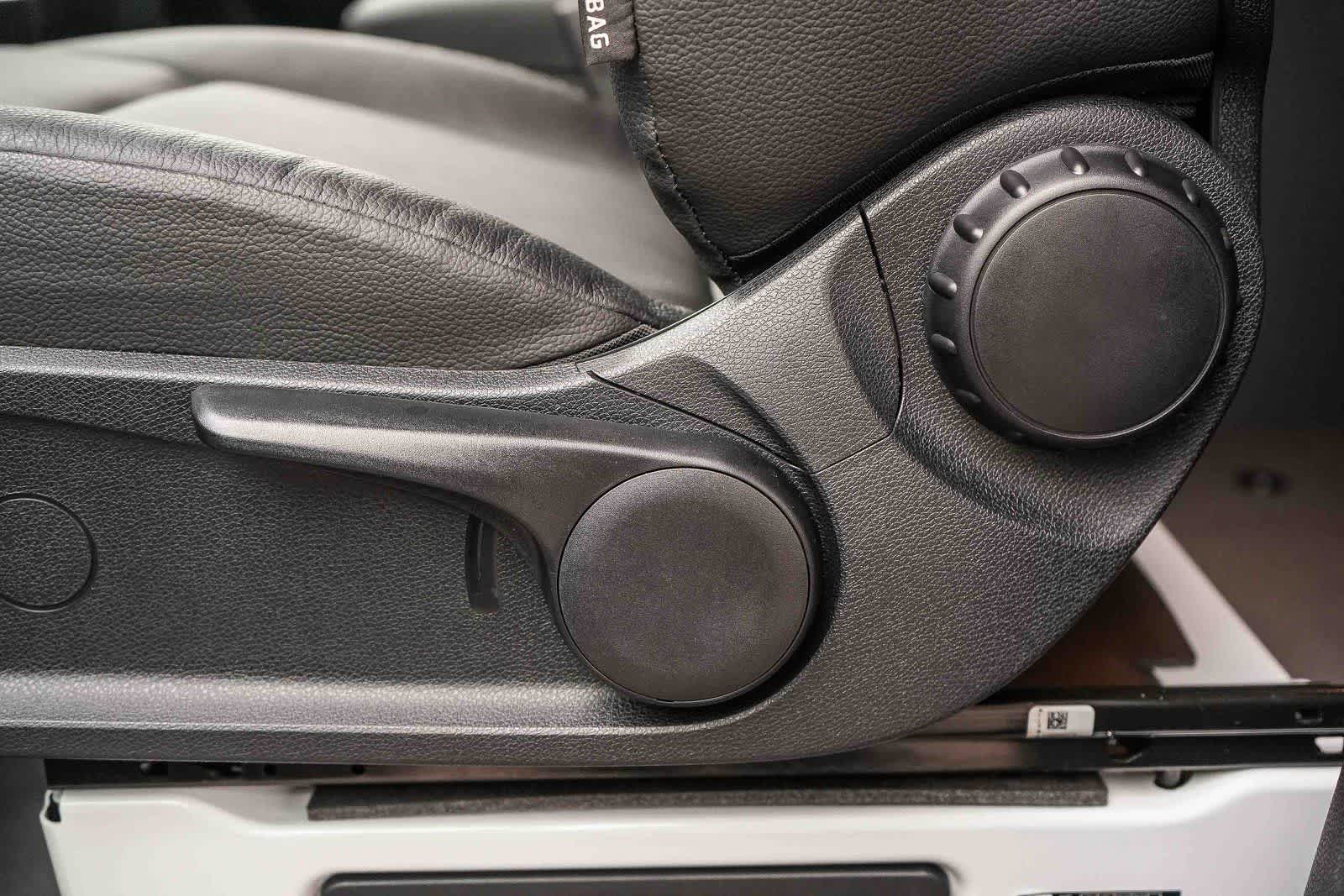 Thumbnail: 2026 Mercedes-Benz Sprinter - 16