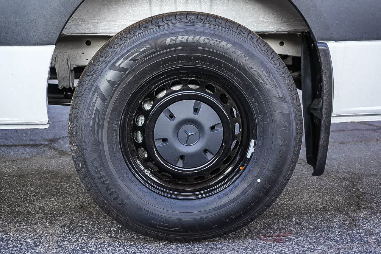 Thumbnail: 2026 Mercedes-Benz Sprinter - 10