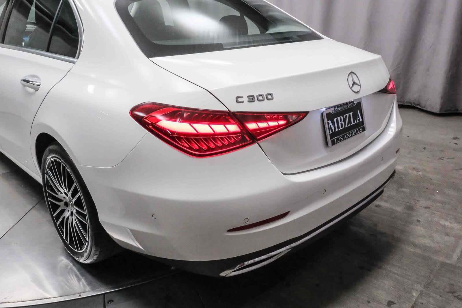 Thumbnail: 2023 Mercedes-Benz C-Class - 8