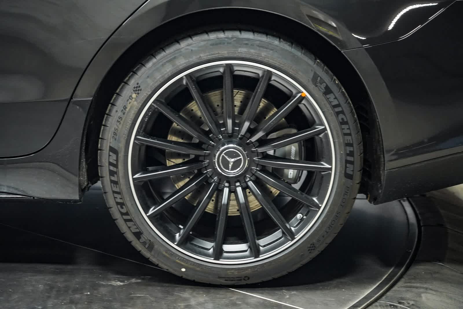 Thumbnail: 2026 Mercedes-Benz AMG GT - 10