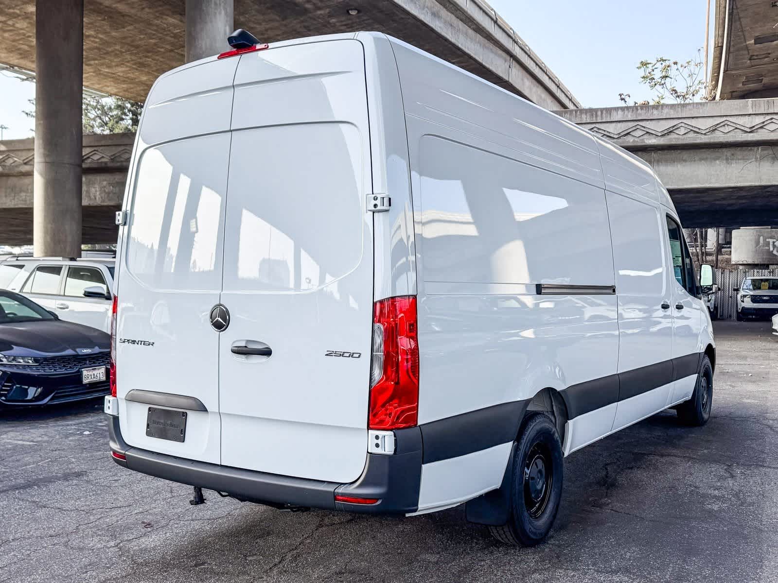 Thumbnail: 2026 Mercedes-Benz Sprinter - 6