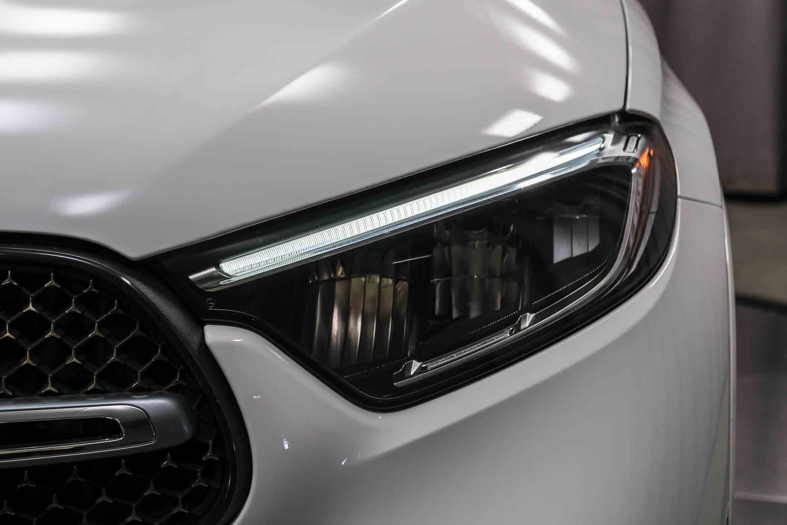 Thumbnail: 2025 Mercedes-Benz GLC - 12