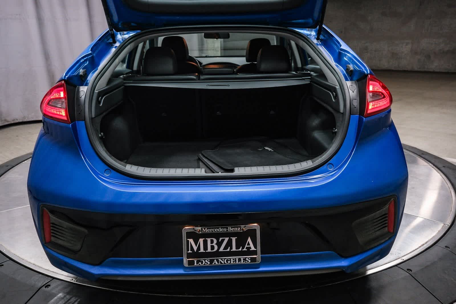 Thumbnail: 2018 Hyundai Ioniq - 27