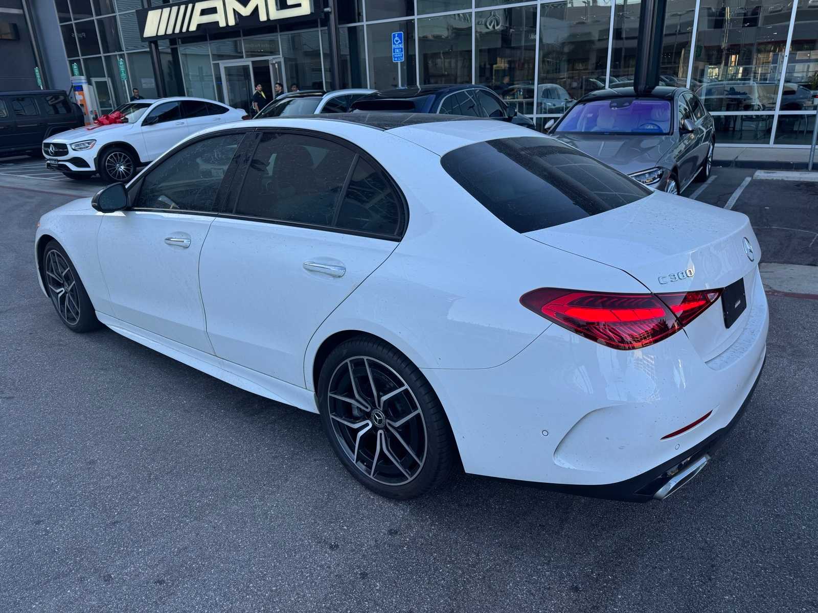 Thumbnail: 2024 Mercedes-Benz C-Class - 6