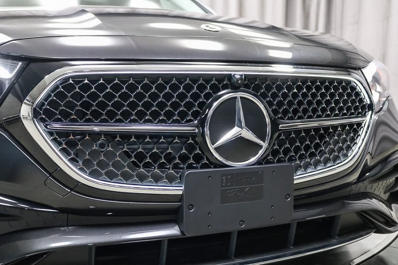 Thumbnail: 2026 Mercedes-Benz E-Class - 5