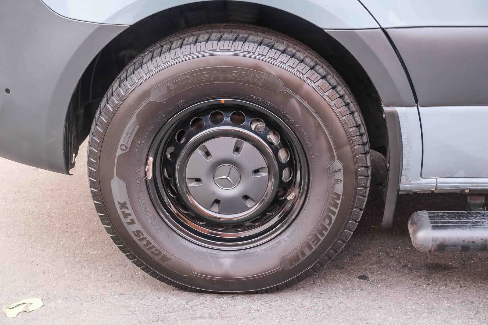 Thumbnail: 2023 Mercedes-Benz Sprinter - 10