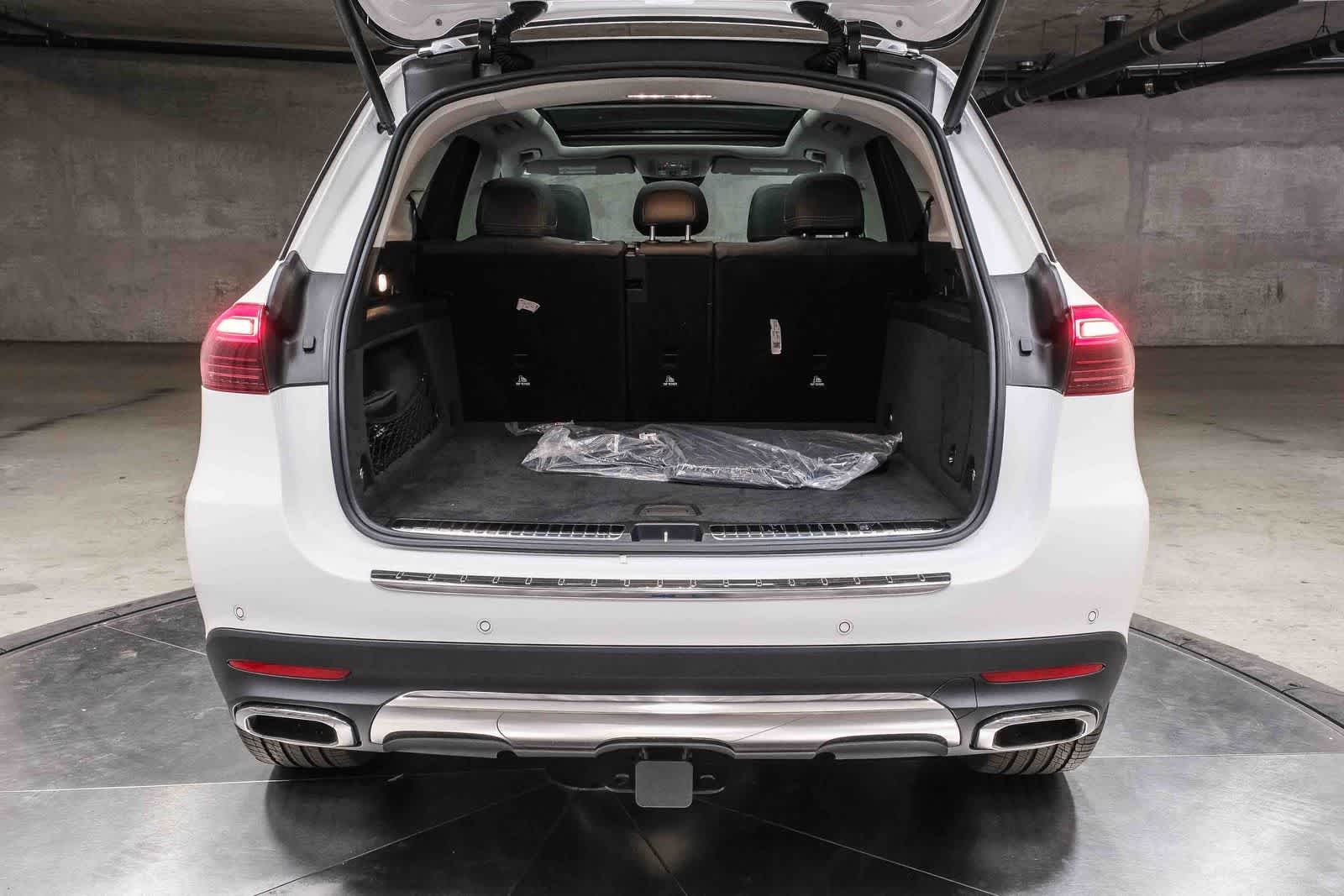 Thumbnail: 2026 Mercedes-Benz GLE - 32