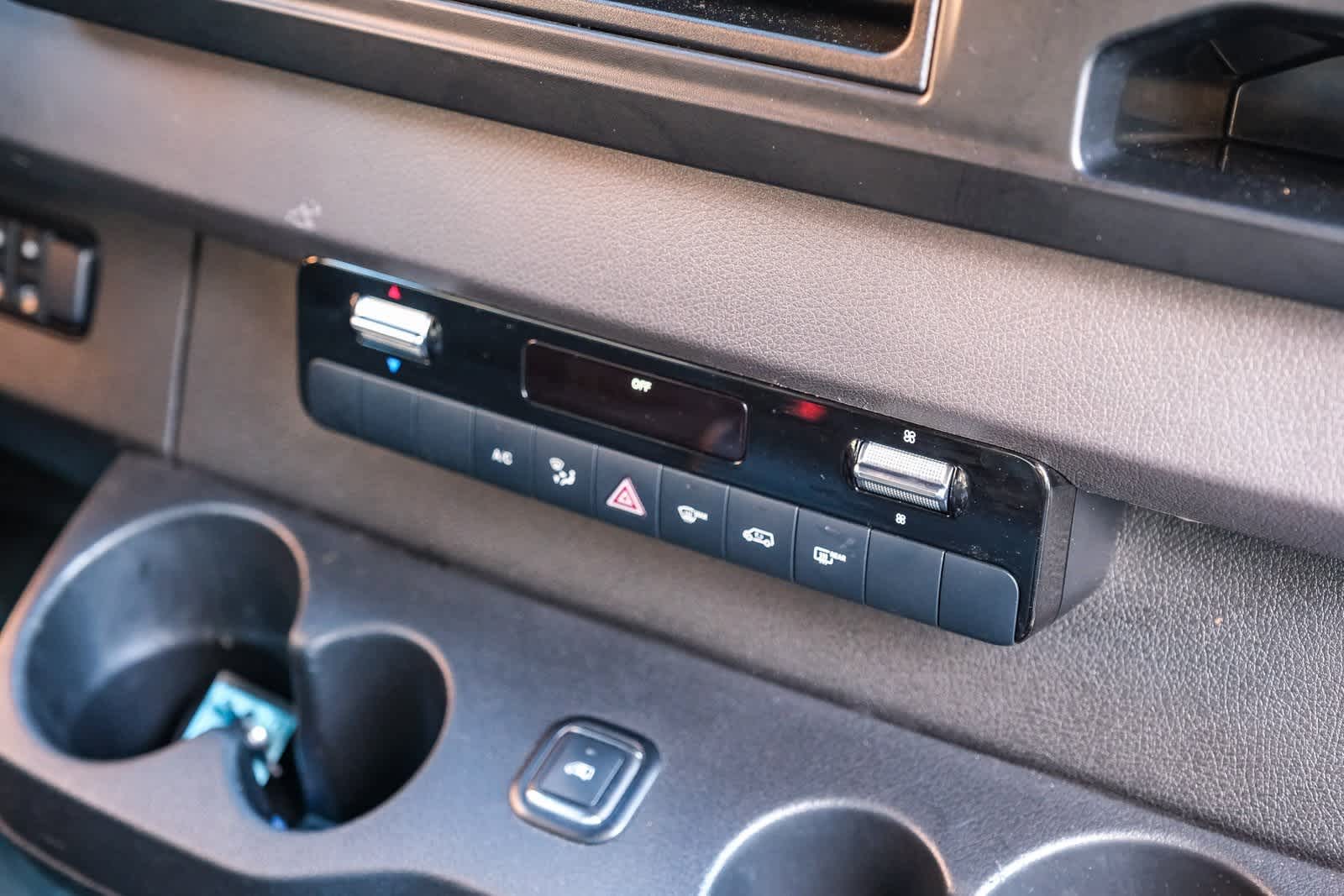 Thumbnail: 2023 Mercedes-Benz Sprinter - 15