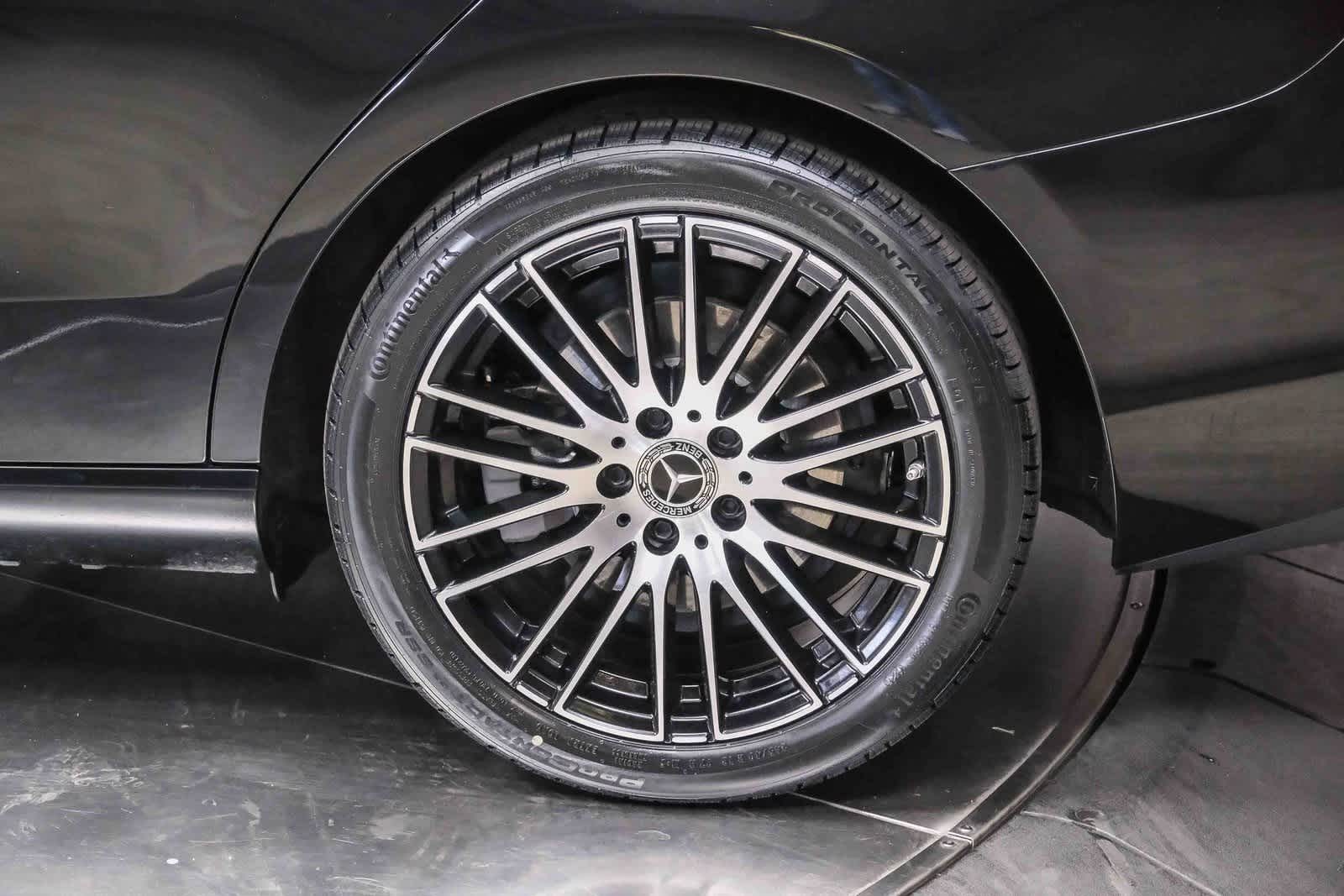 Thumbnail: 2023 Mercedes-Benz C-Class - 9