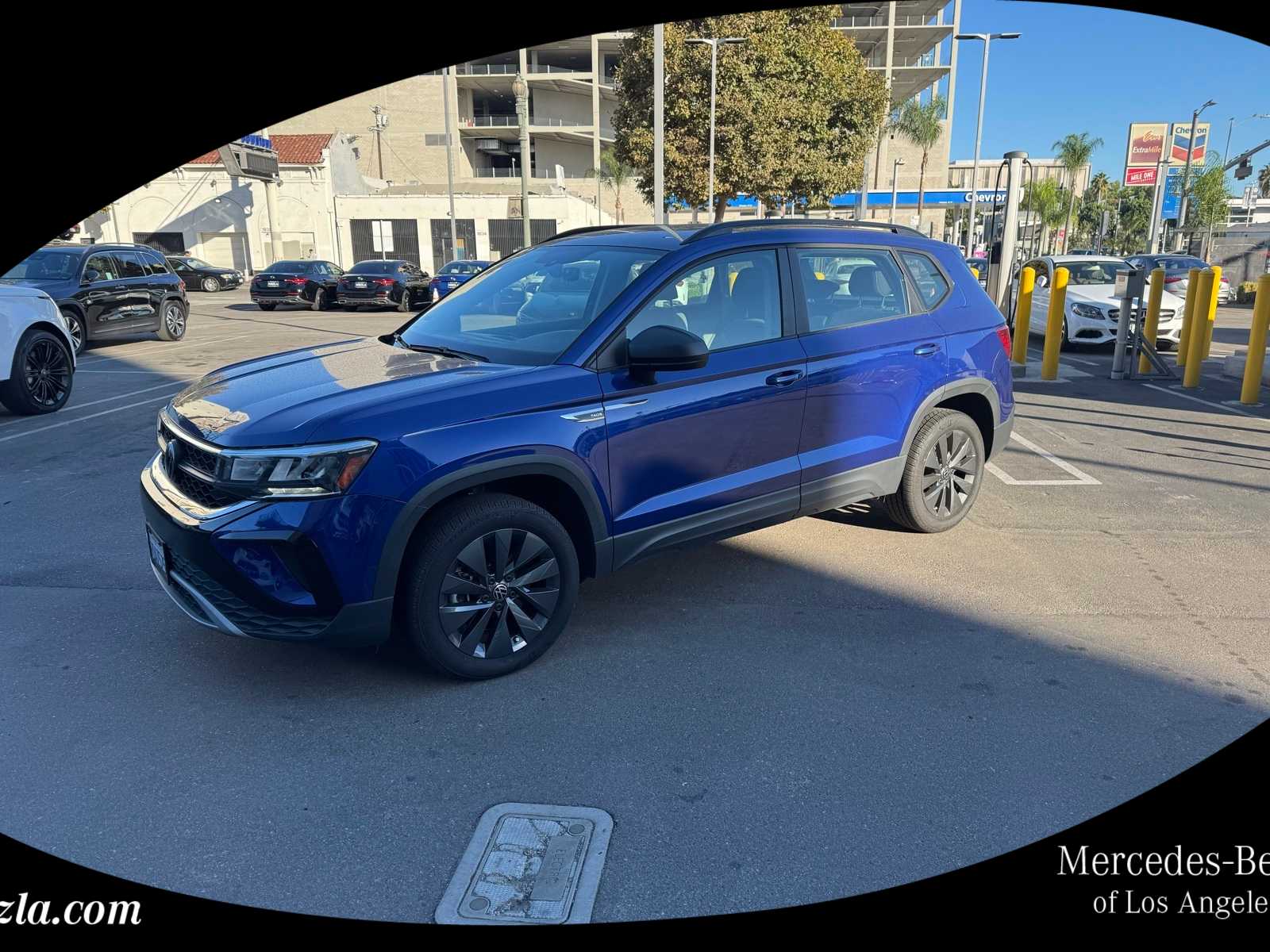 Thumbnail: 2023 Volkswagen Taos - 1