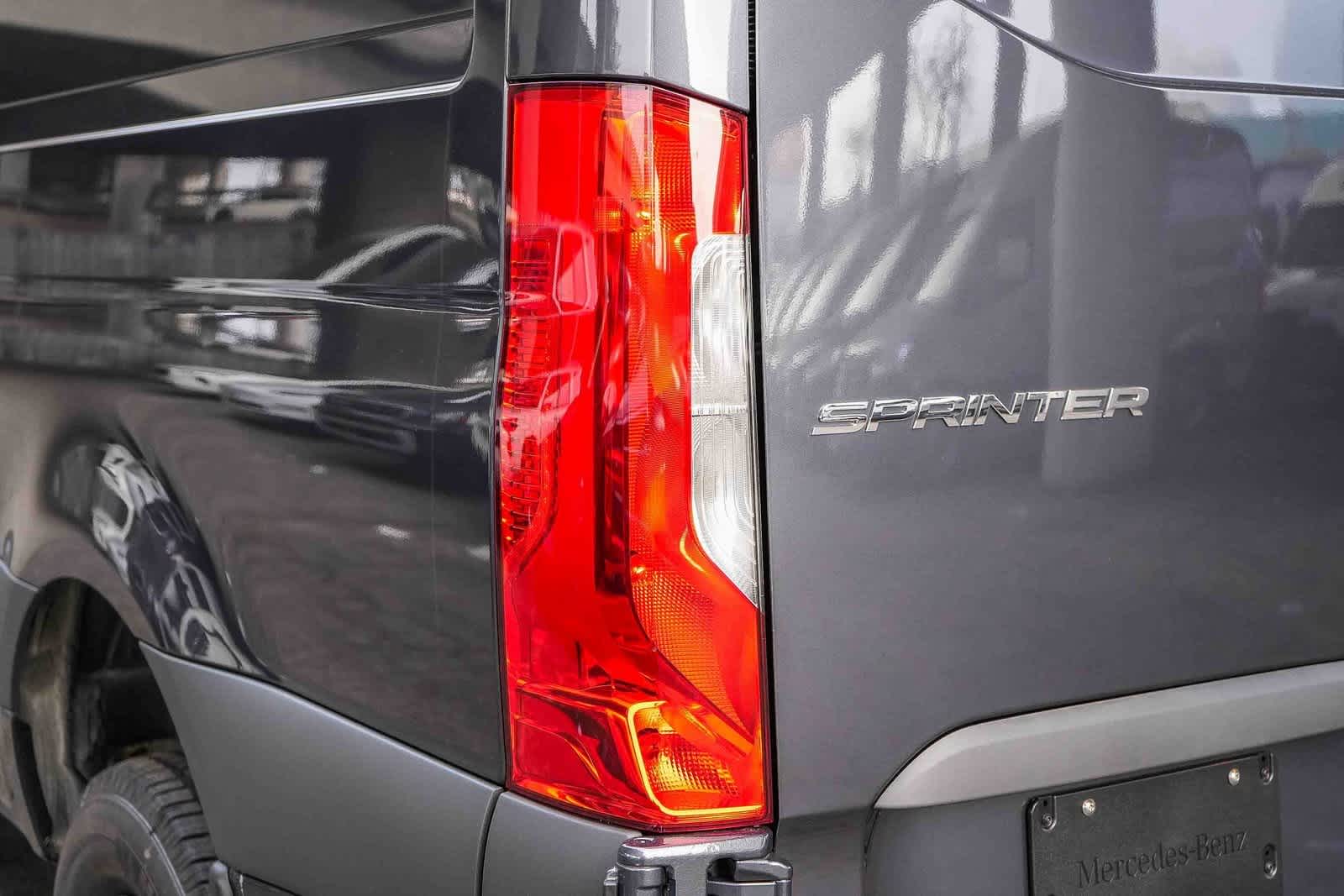 Thumbnail: 2026 Mercedes-Benz Sprinter - 9