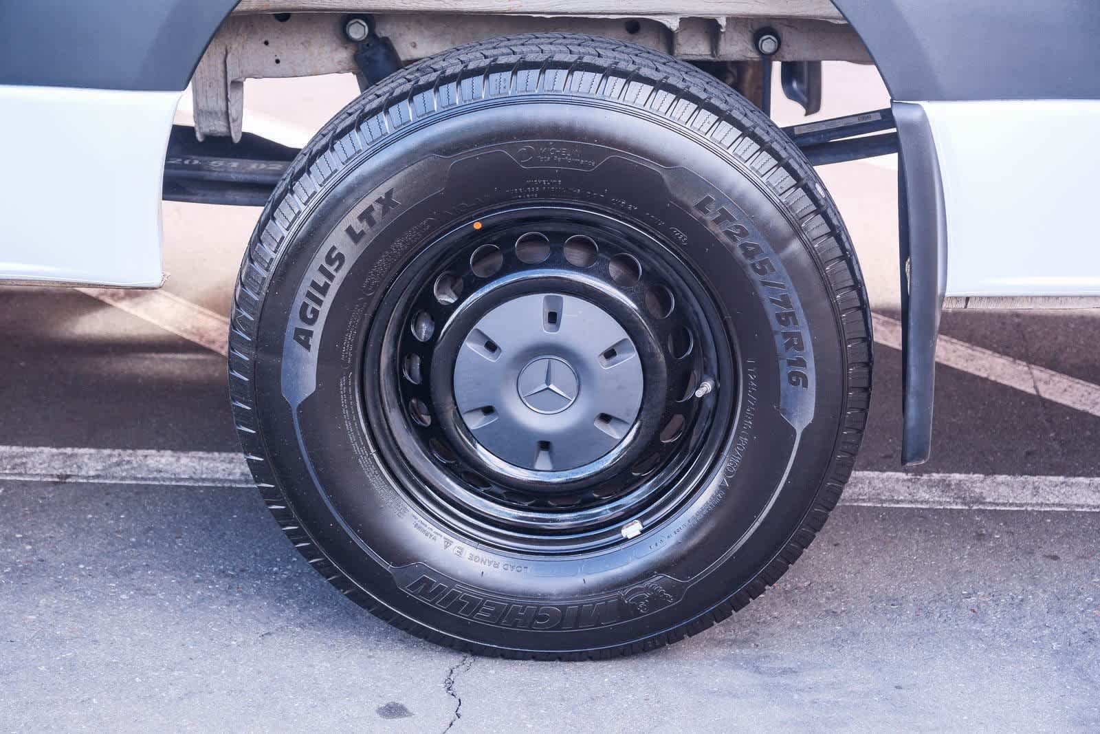 Thumbnail: 2024 Mercedes-Benz Sprinter - 9