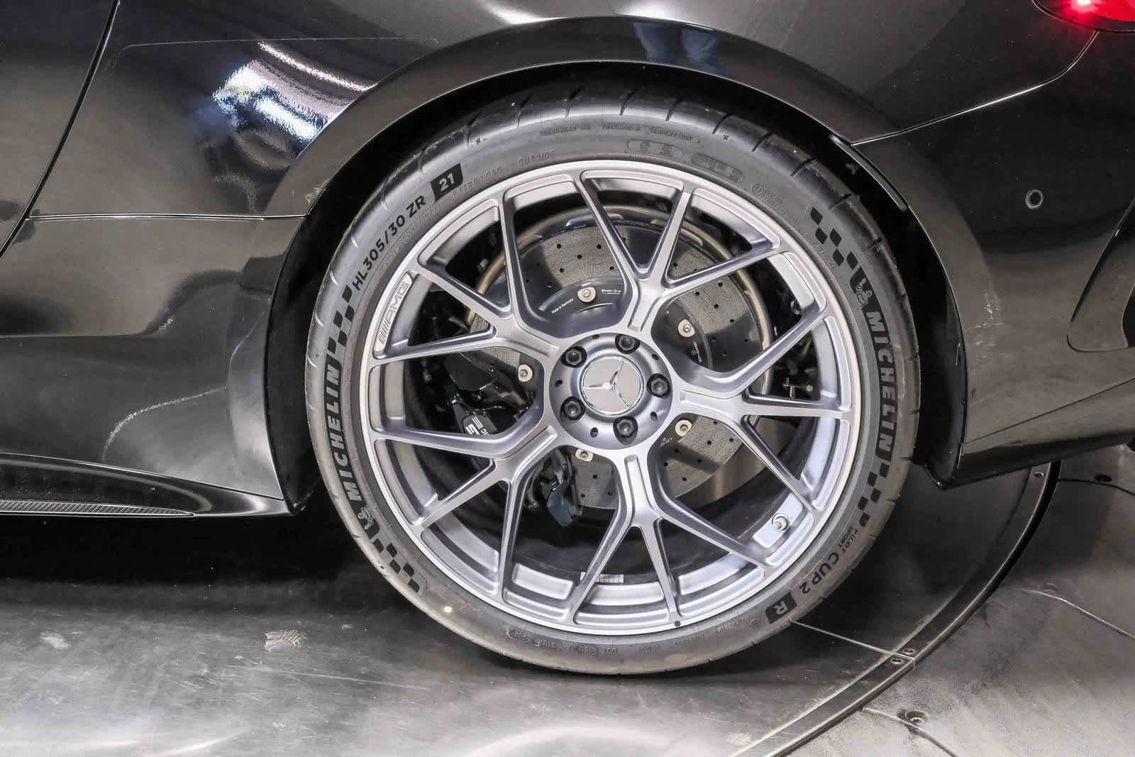 Thumbnail: 2026 Mercedes-Benz AMG GT - 9