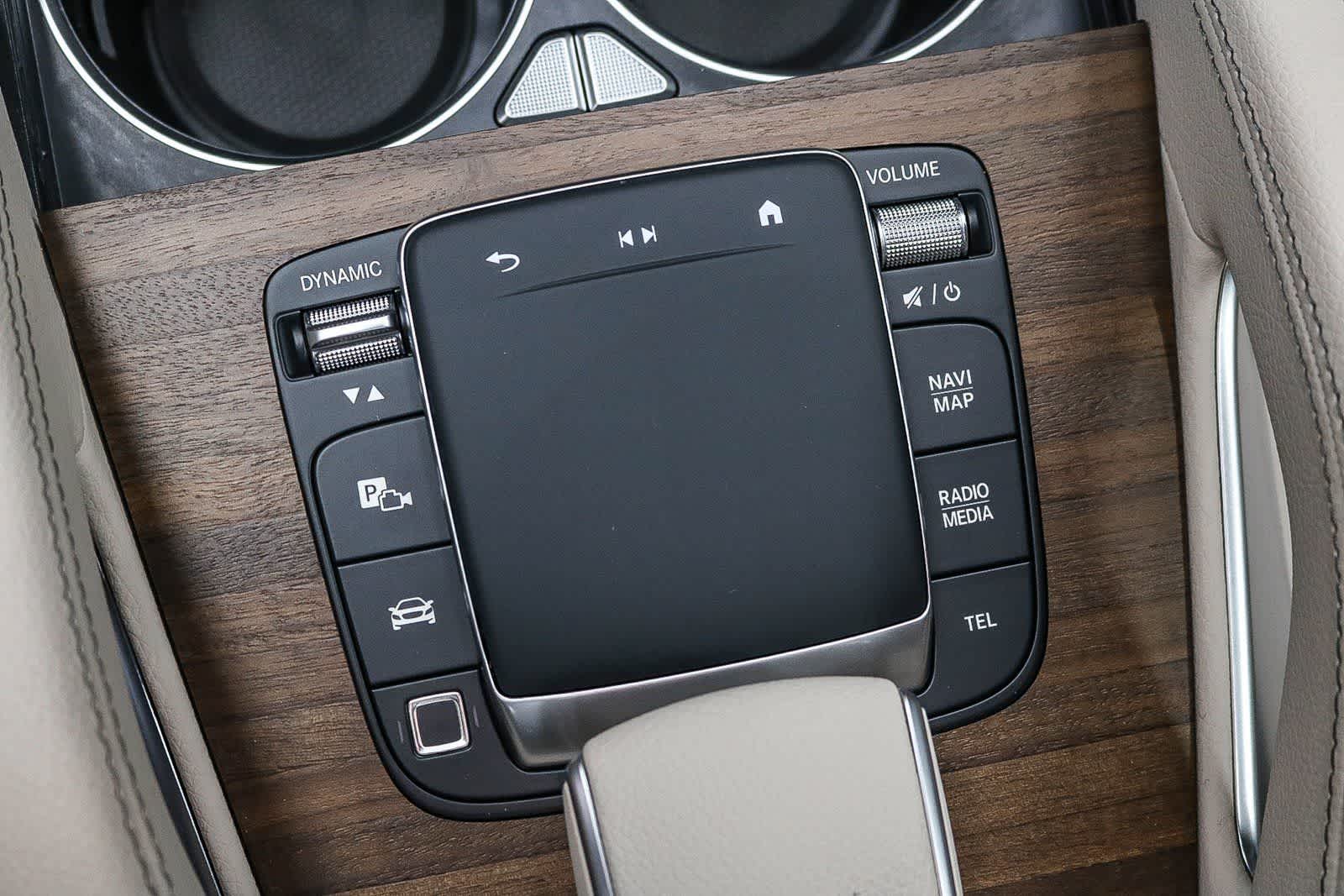 Thumbnail: 2026 Mercedes-Benz GLE - 19