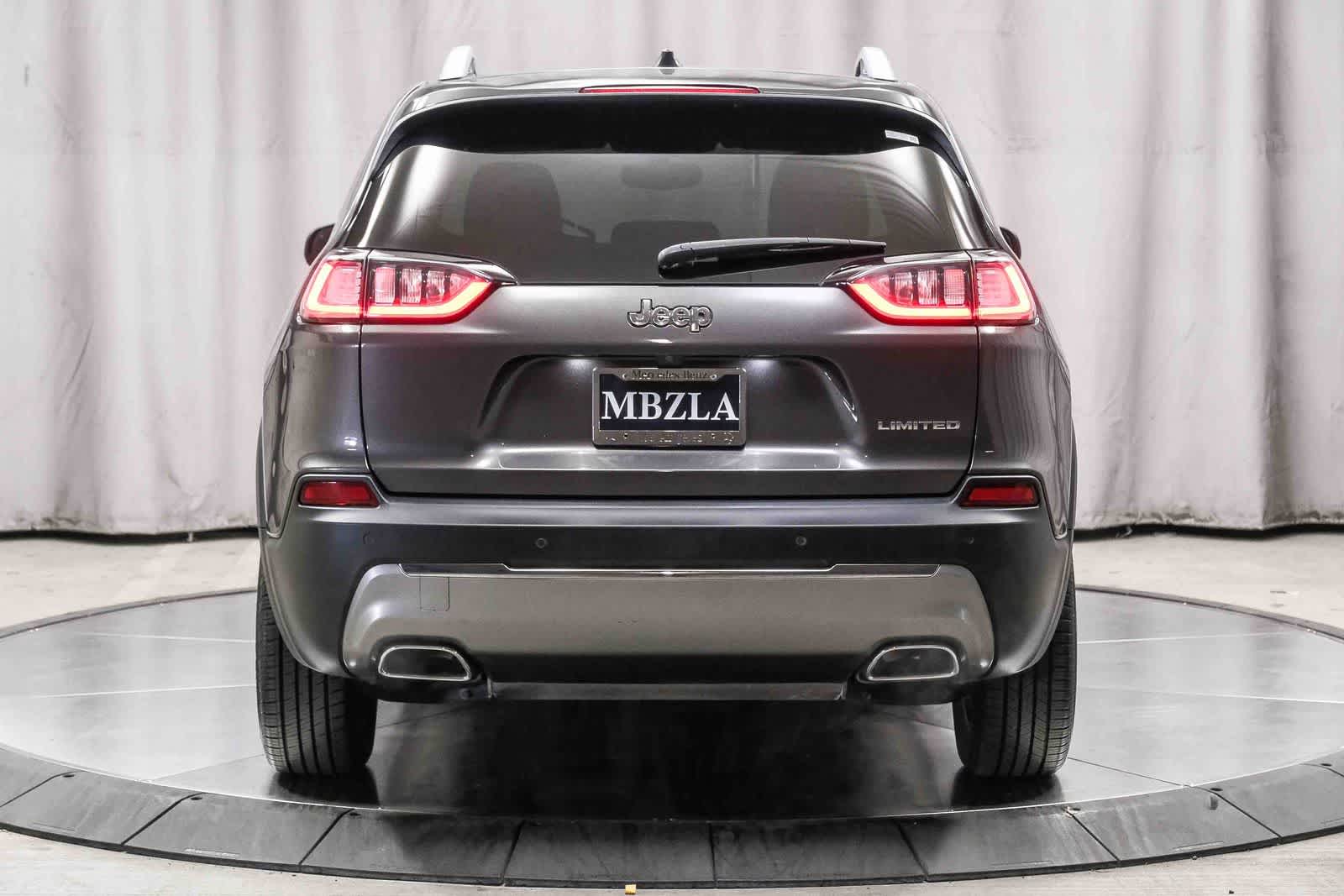 Thumbnail: 2019 Jeep Cherokee - 3