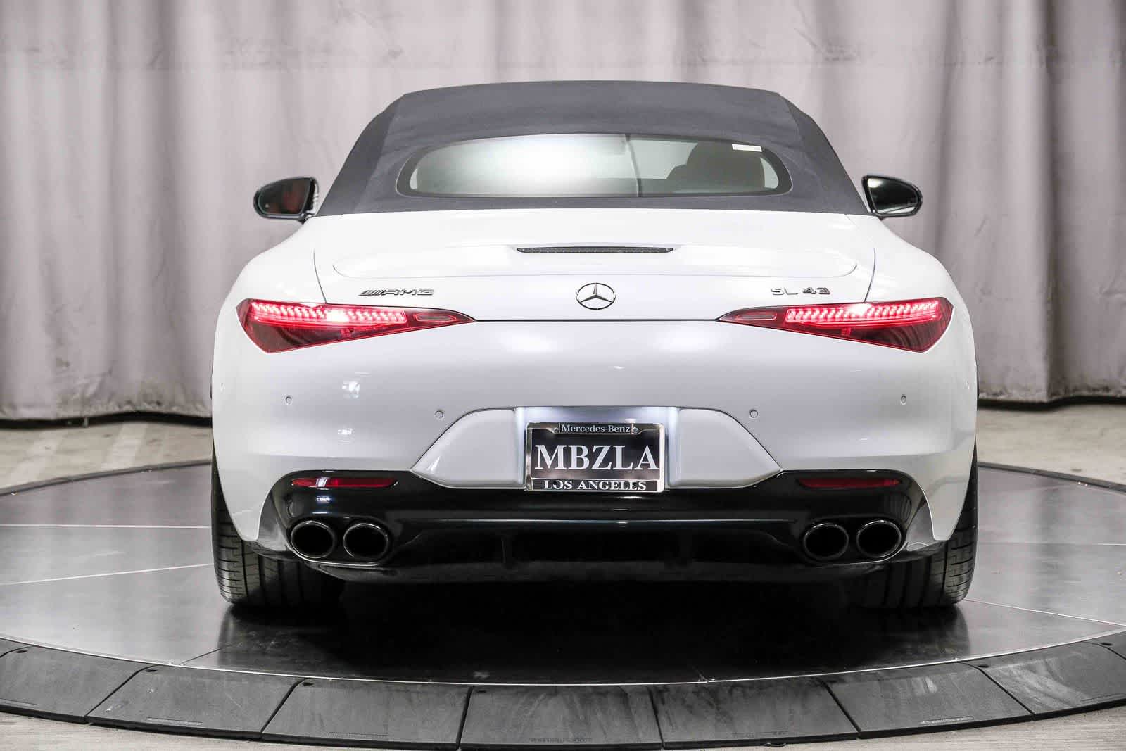 Thumbnail: 2023 Mercedes-Benz SL-Class - 2