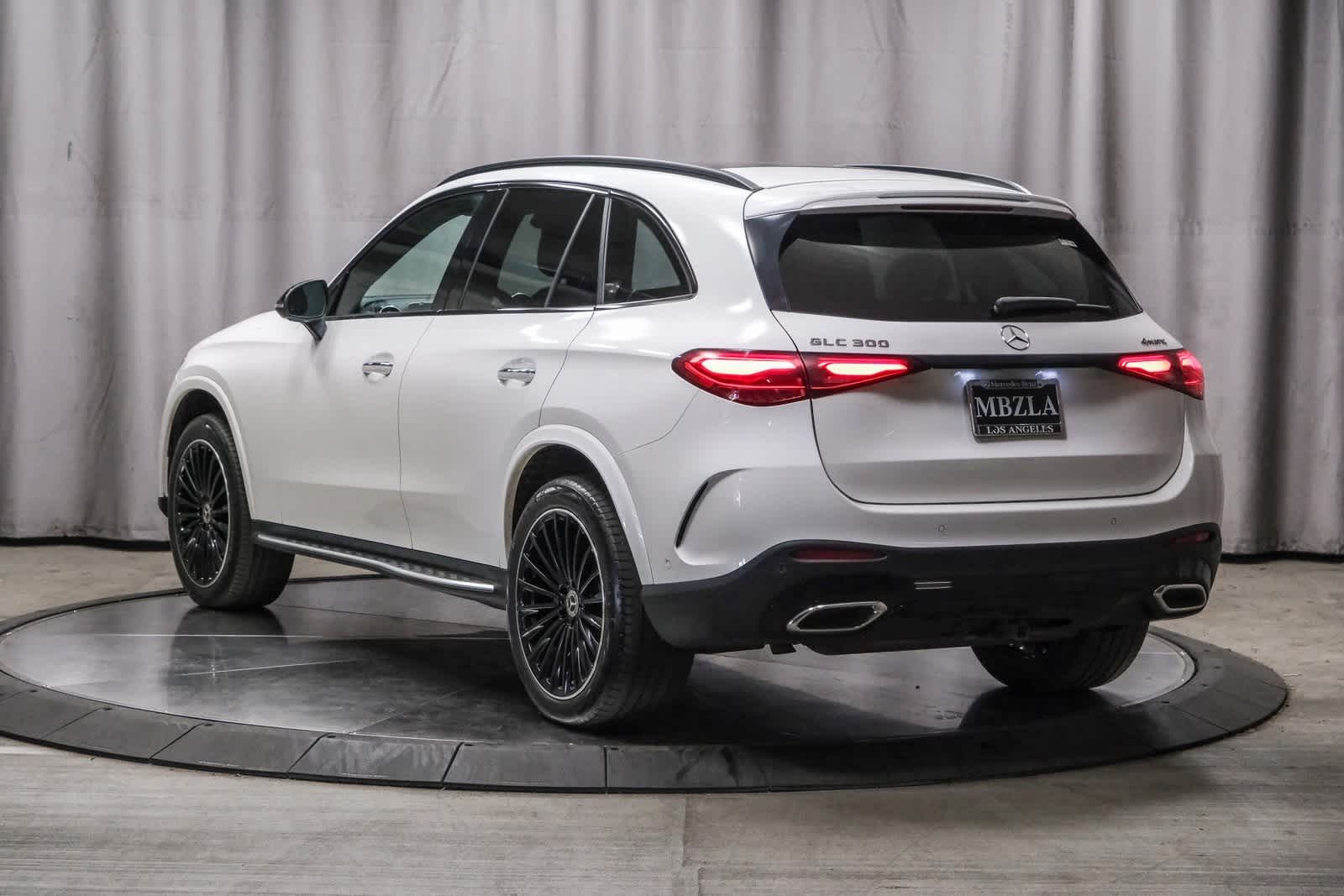 Thumbnail: 2023 Mercedes-Benz GLC - 2