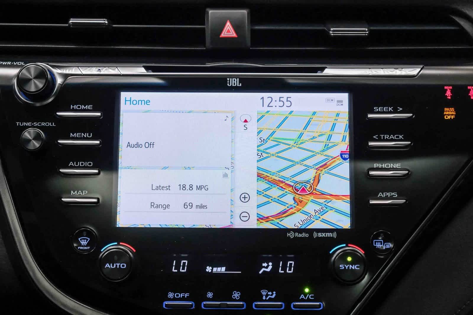 Thumbnail: 2019 Toyota Camry - 16