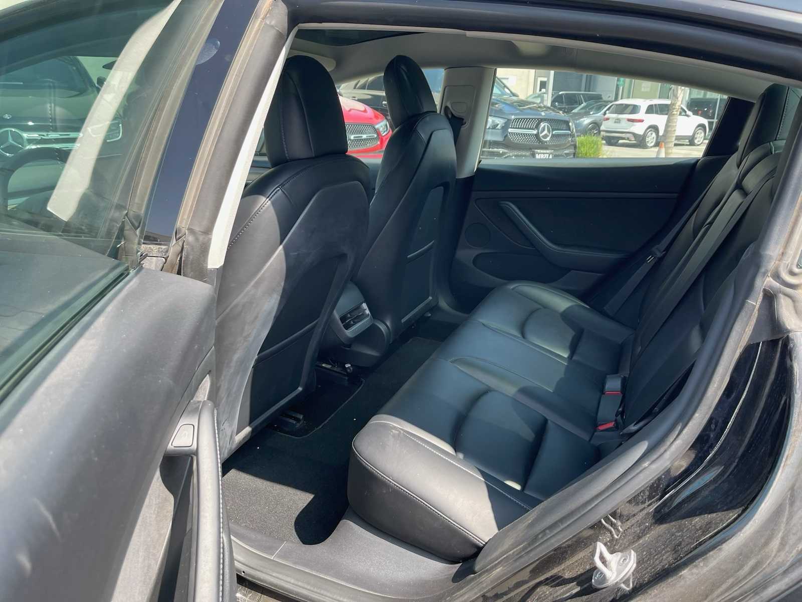 Thumbnail: 2022 Tesla Model 3 - 6
