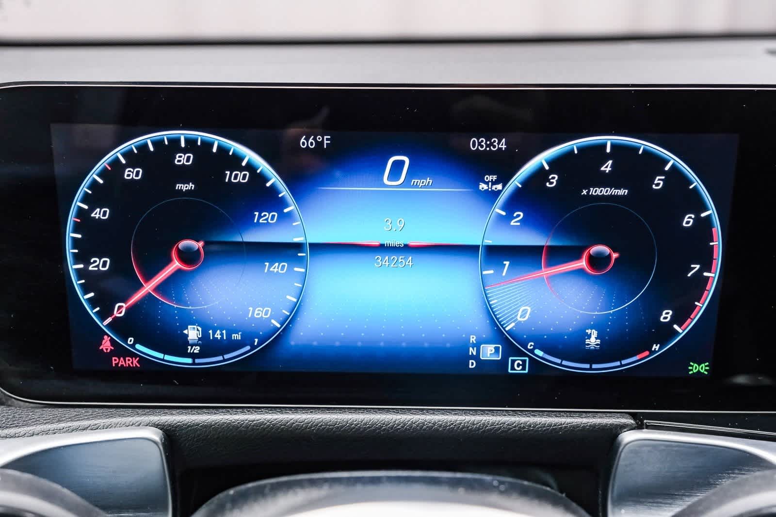 Thumbnail: 2023 Mercedes-Benz GLB - 24