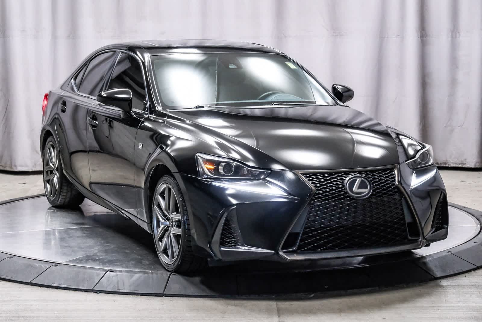 Thumbnail: 2017 Lexus IS - 5