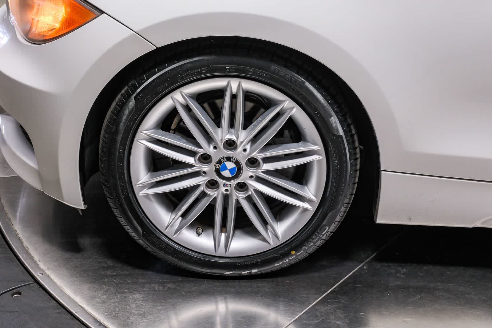 Thumbnail: 2012 BMW 1 Series - 10