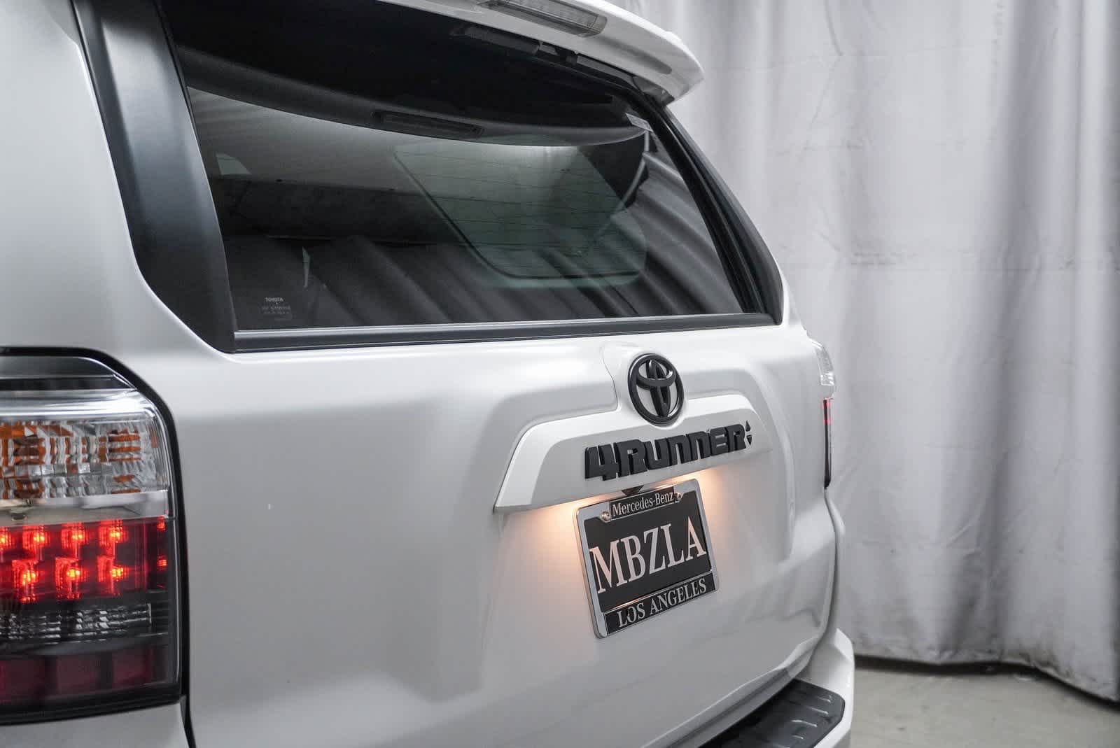 Thumbnail: 2022 Toyota 4Runner - 12