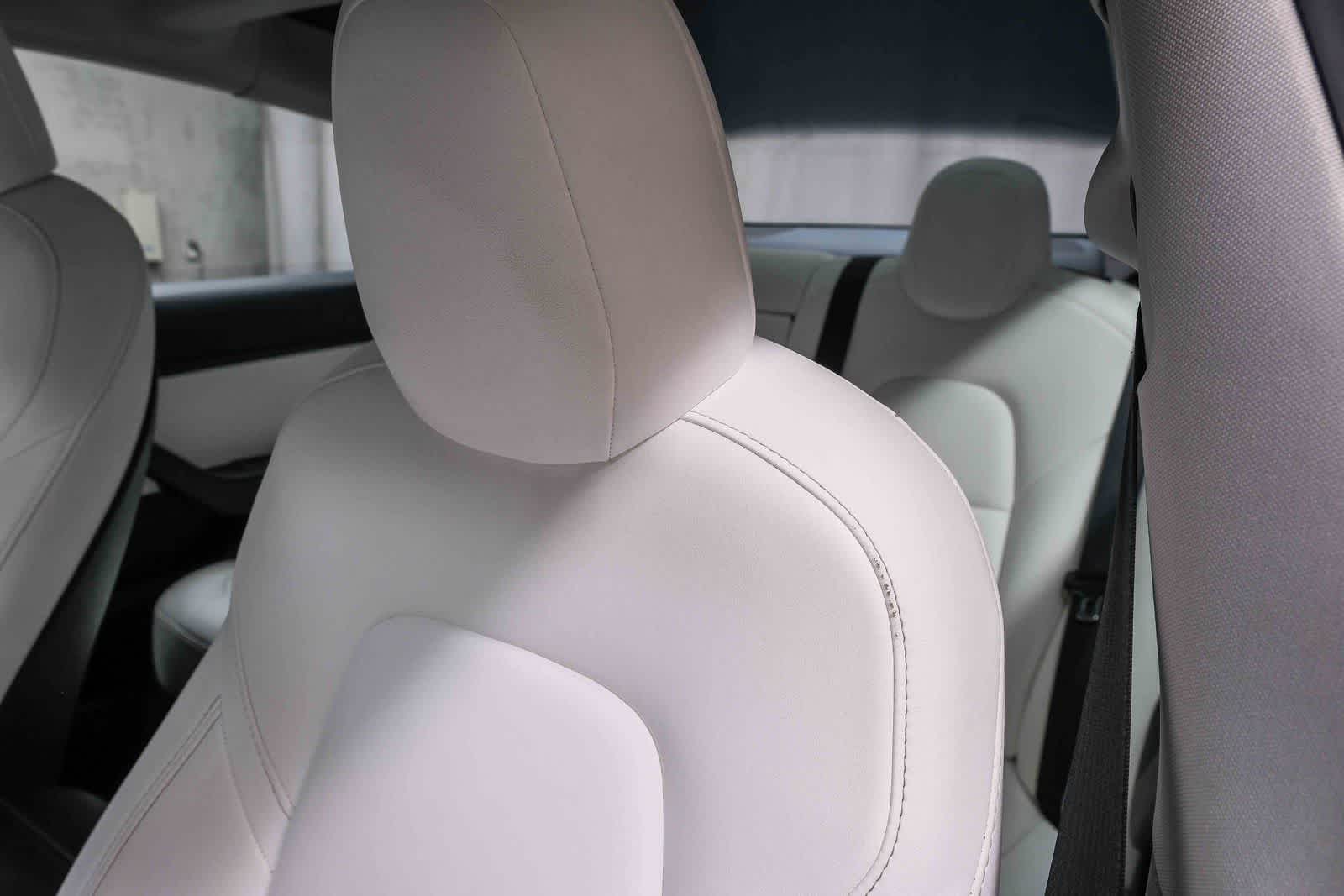 Thumbnail: 2021 Tesla Model 3 - 17