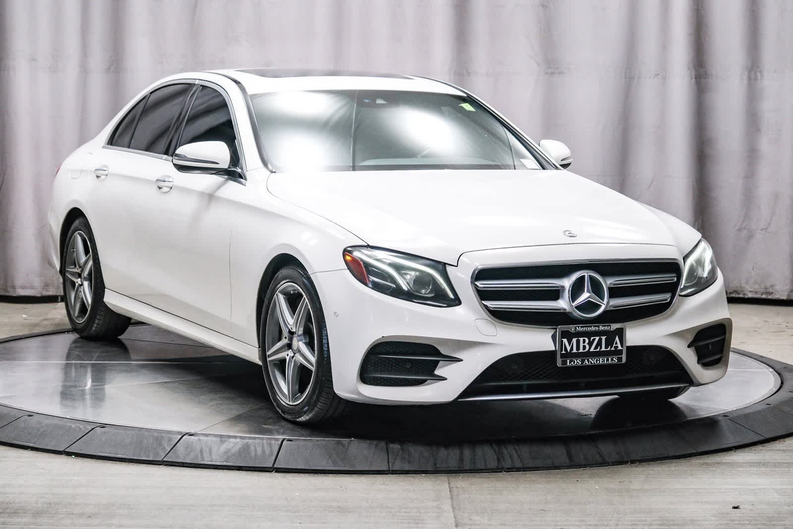 Thumbnail: 2017 Mercedes-Benz E-Class - 5