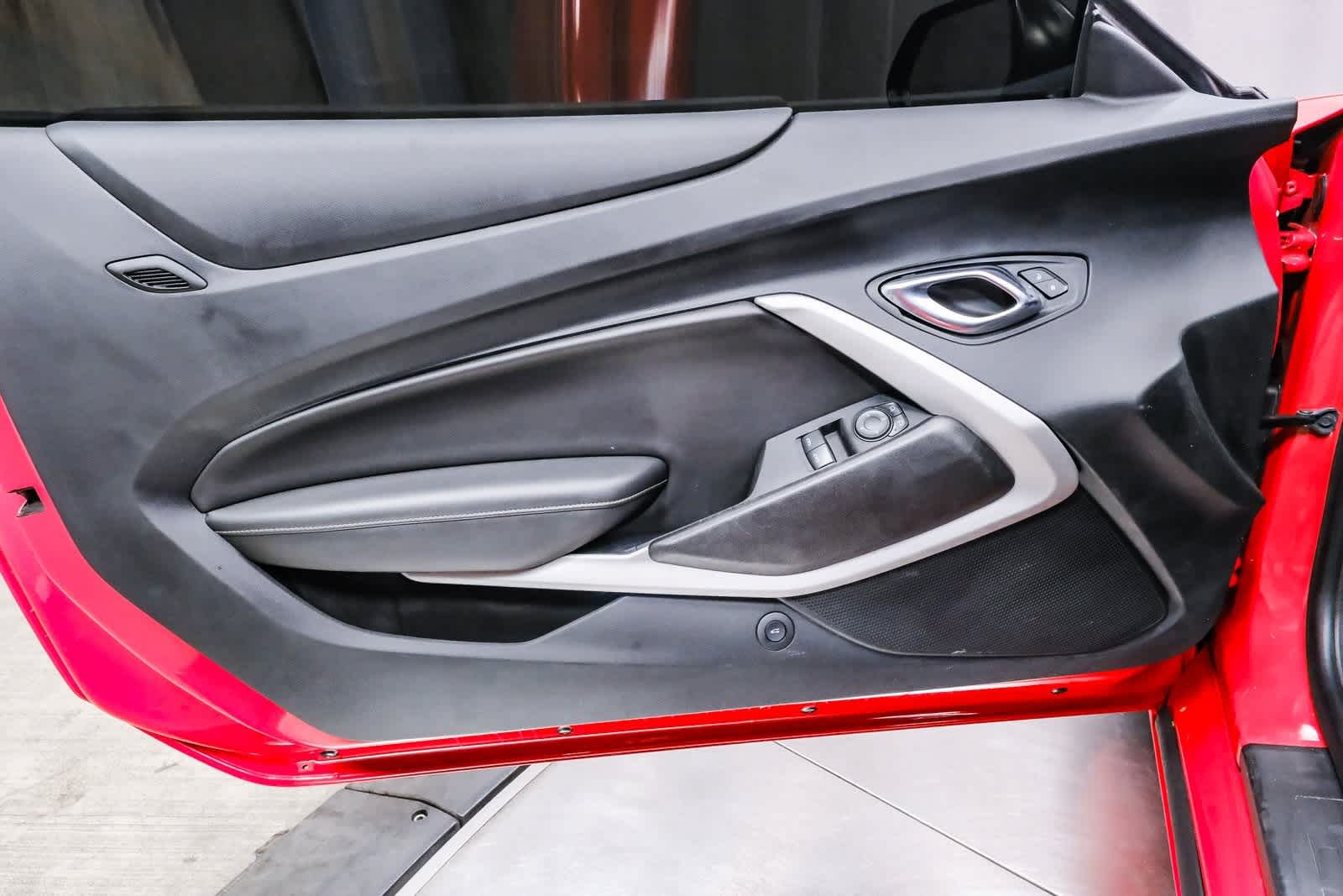 Thumbnail: 2021 Chevrolet Camaro - 19