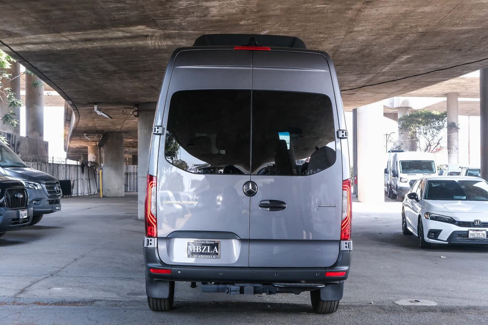 Thumbnail: 2024 Mercedes-Benz Sprinter - 5