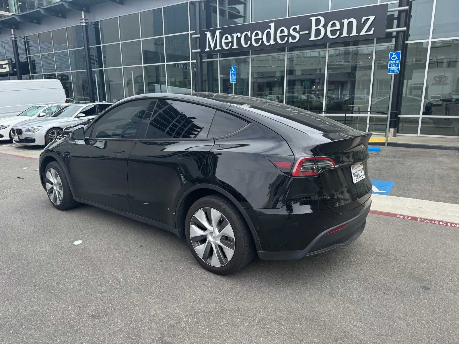 Thumbnail: 2023 Tesla Model Y - 4