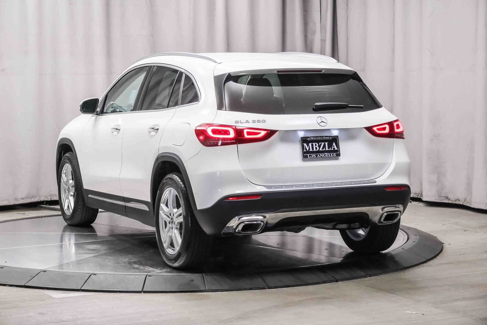 Thumbnail: 2022 Mercedes-Benz GLA - 2